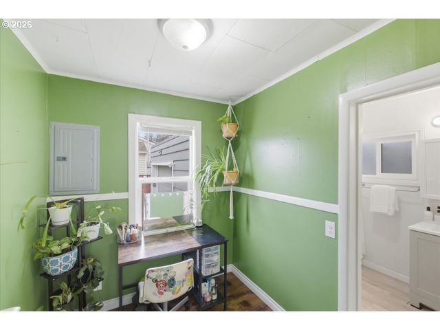 2355 HYDE St, Salem, OR 97301