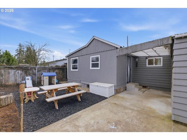 2355 HYDE St, Salem, OR 97301