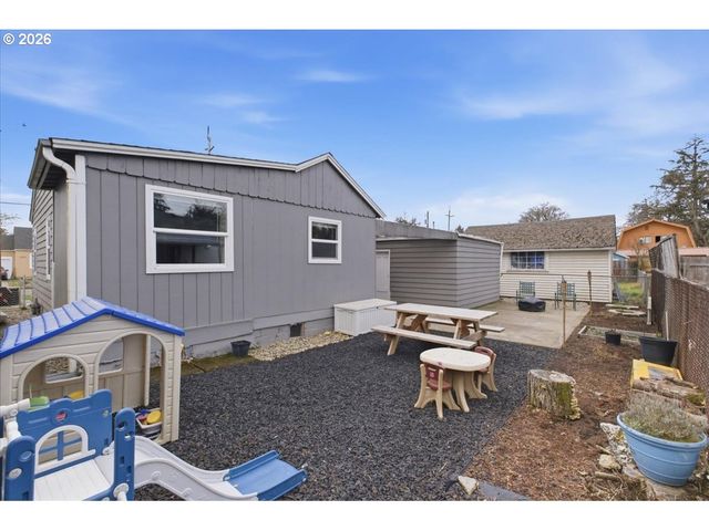 2355 HYDE St, Salem, OR 97301