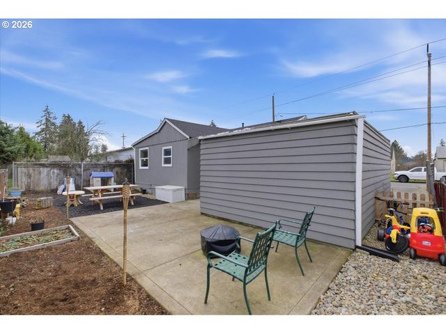 2355 HYDE St, Salem, OR 97301