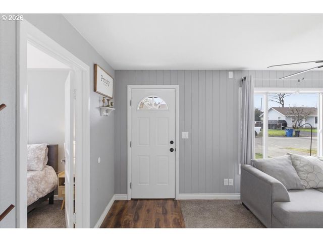 2355 HYDE St, Salem, OR 97301