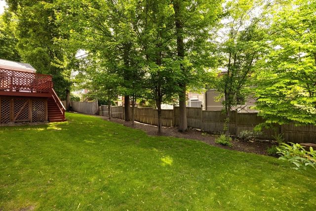 61 Woodlawn Dr, Newton, MA 02467