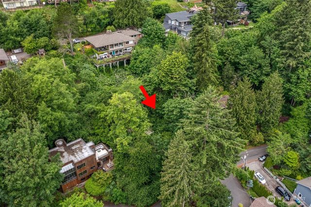 13737 41st Avenue NE, Seattle, WA 98125