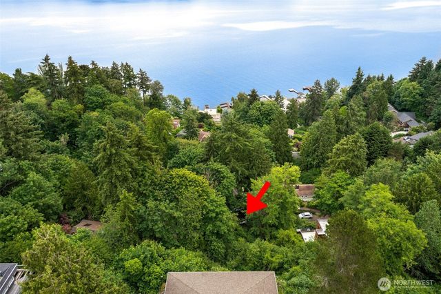 13737 41st Avenue NE, Seattle, WA 98125