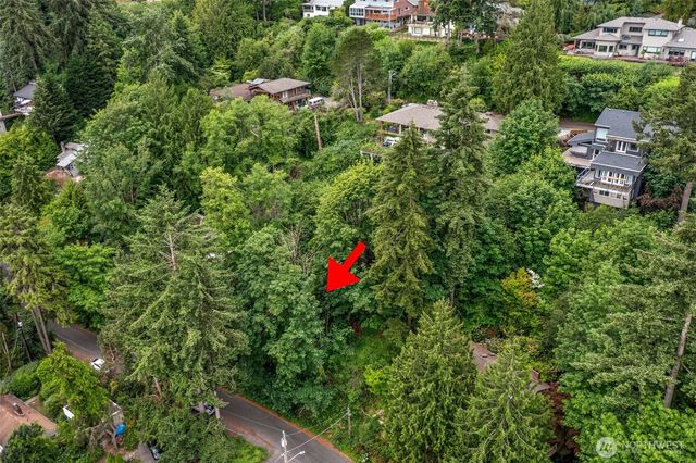 13737 41st Avenue NE, Seattle, WA 98125
