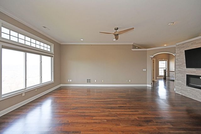 349 Skyview Court, Ludlow, KY 41016