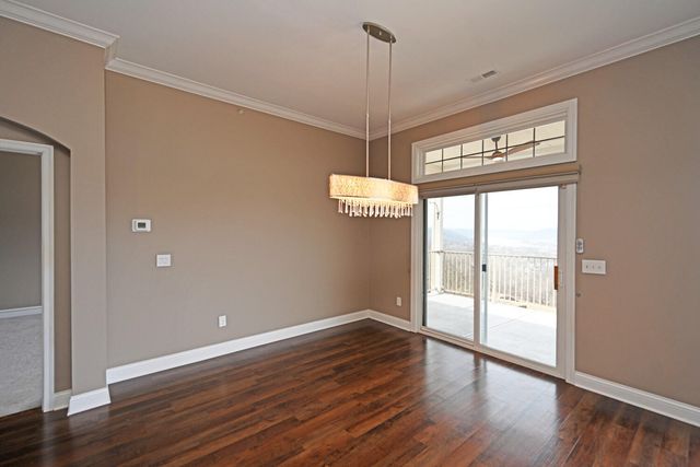 349 Skyview Court, Ludlow, KY 41016