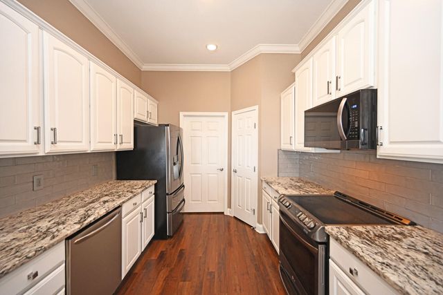 349 Skyview Court, Ludlow, KY 41016