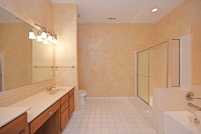 349 Skyview Court, Ludlow, KY 41016