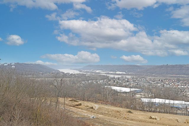 349 Skyview Court, Ludlow, KY 41016