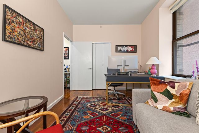 1 Wall Street Ct Apt 509, New York City, NY 10005