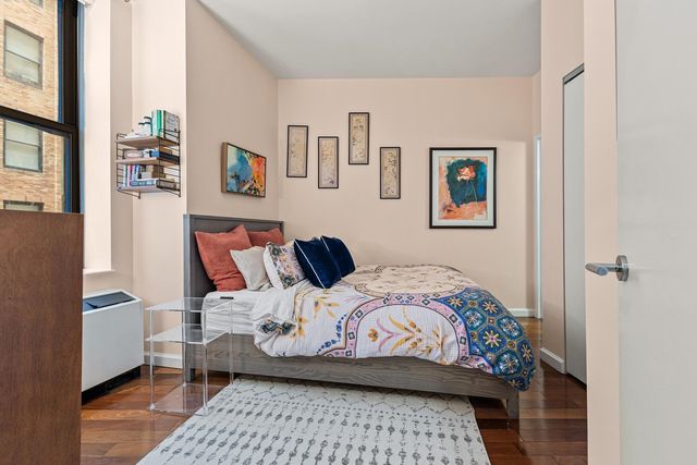 1 Wall Street Ct Apt 509, New York City, NY 10005