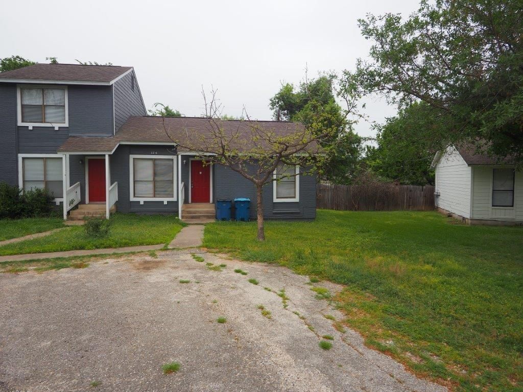 124 Hillside DR B, Elgin, TX 78621