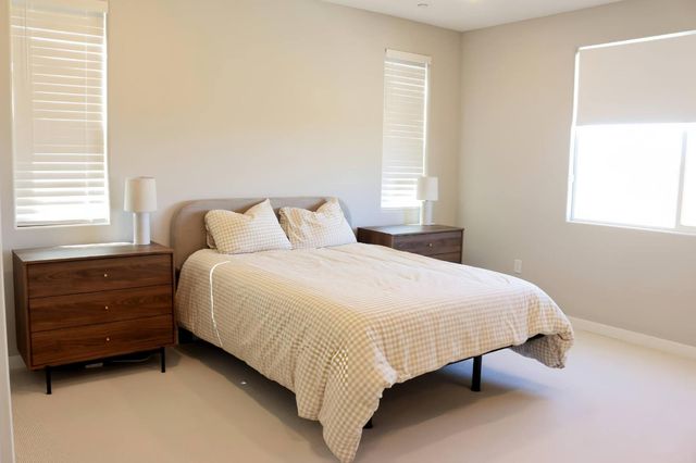 8277 Mincey Way, Elk Grove, CA 95757