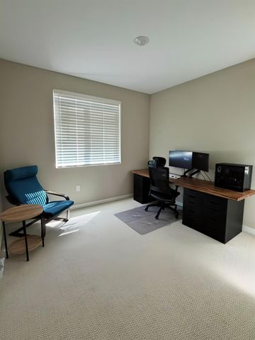 8277 Mincey Way, Elk Grove, CA 95757