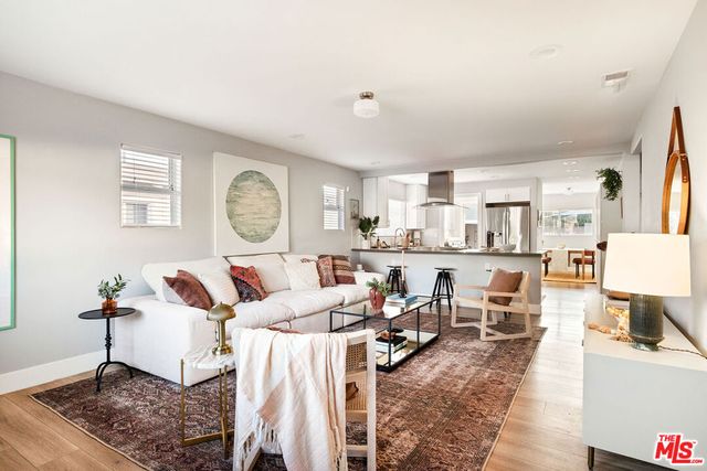 6227 Long Street, Los Angeles, CA 90043
