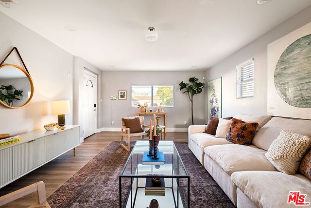 6227 Long Street, Los Angeles, CA 90043