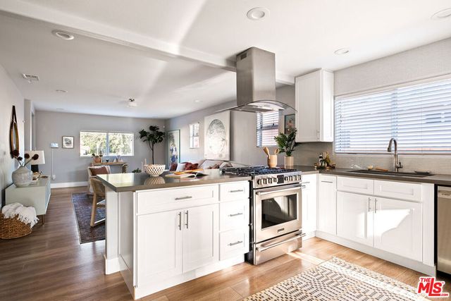 6227 Long Street, Los Angeles, CA 90043