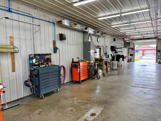 903 S Main Street, Princeton, IN 47670