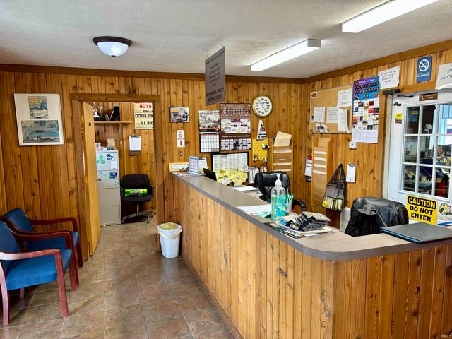 903 S Main Street, Princeton, IN 47670