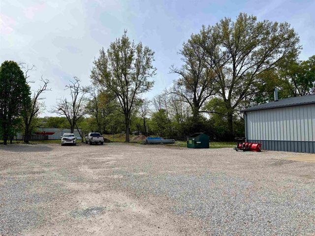 903 S Main Street, Princeton, IN 47670