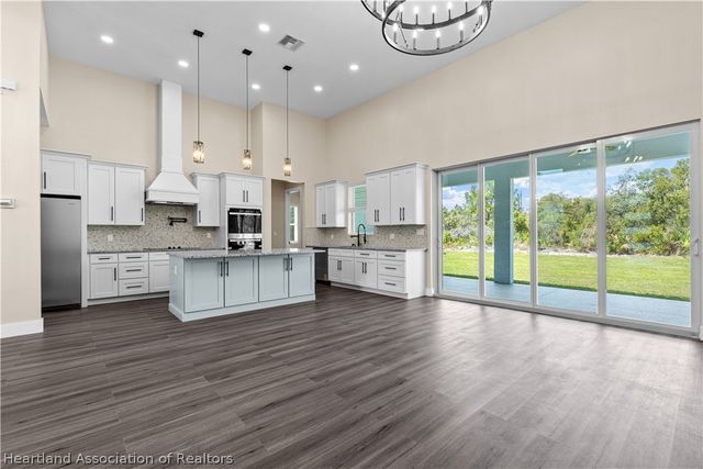 10302 Tam Oshanter Boulevard, Sebring, FL 33875