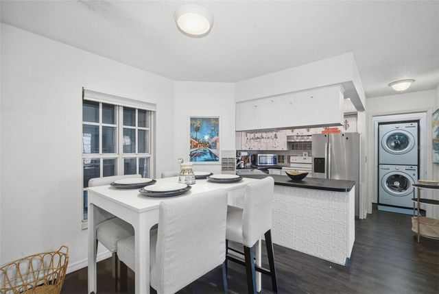 2314 S CLEWIS COURT 204, Tampa, FL 33629