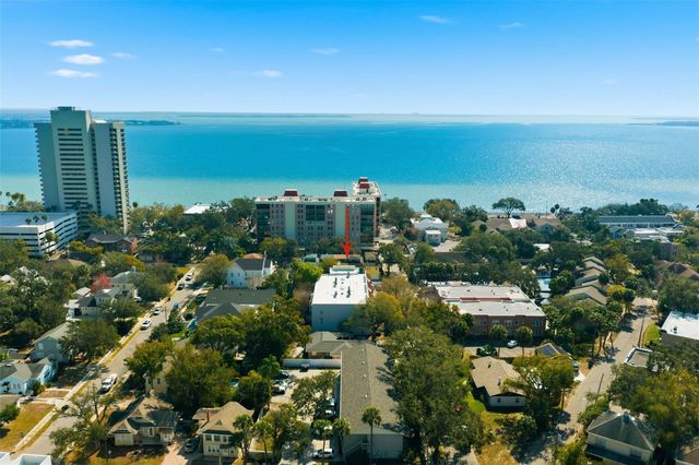 2314 S CLEWIS COURT 204, Tampa, FL 33629