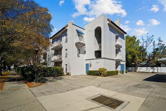 2314 S CLEWIS COURT 204, Tampa, FL 33629