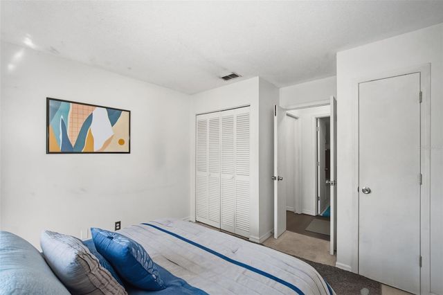 2314 S CLEWIS COURT 204, Tampa, FL 33629