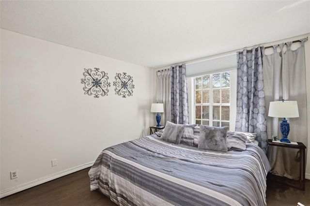 2314 S CLEWIS COURT 204, Tampa, FL 33629