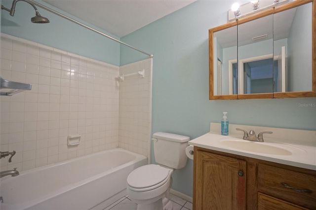 5117 ELLENDALE AVENUE, Tampa, FL 33625