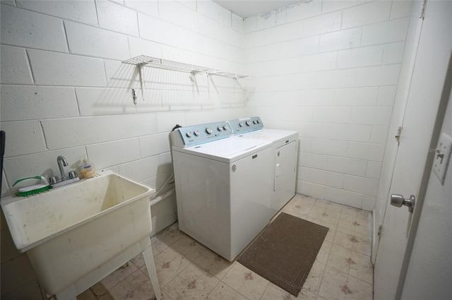 5117 ELLENDALE AVENUE, Tampa, FL 33625