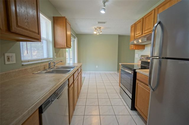 5117 ELLENDALE AVENUE, Tampa, FL 33625