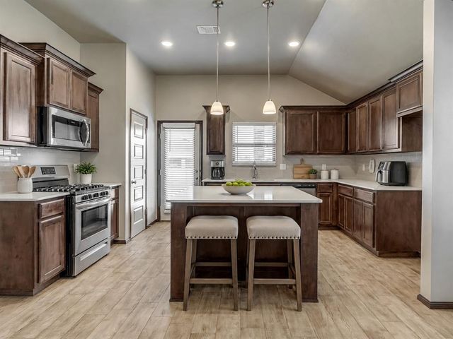 611 Red Cedar Way, Norman, OK 73069