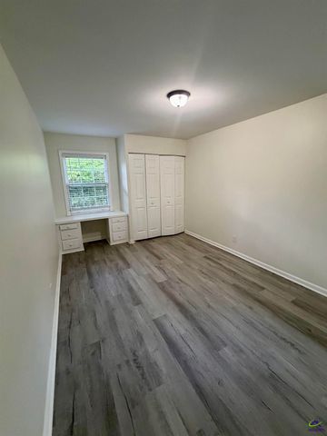 1100 Pine Needle Drive, Perry, GA 31069