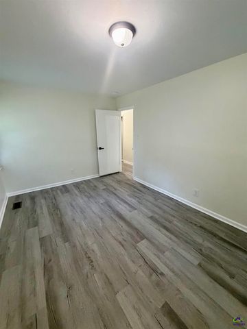 1100 Pine Needle Drive, Perry, GA 31069