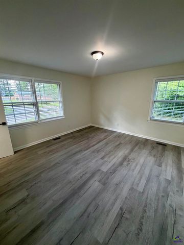 1100 Pine Needle Drive, Perry, GA 31069