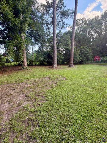1100 Pine Needle Drive, Perry, GA 31069