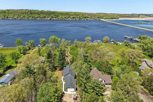 W10582 County Road V, Poynette, WI 53955