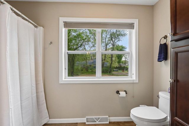 W10582 County Road V, Poynette, WI 53955