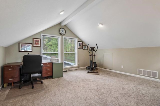 W10582 County Road V, Poynette, WI 53955