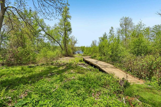 W10582 County Road V, Poynette, WI 53955