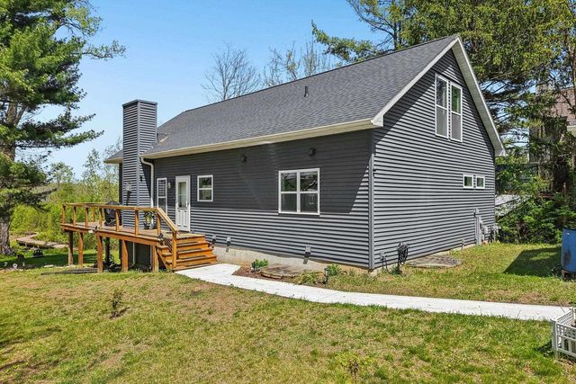 W10582 County Road V, Poynette, WI 53955
