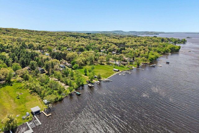 W10582 County Road V, Poynette, WI 53955