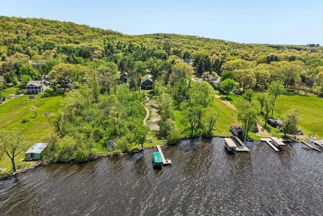 W10582 County Road V, Poynette, WI 53955