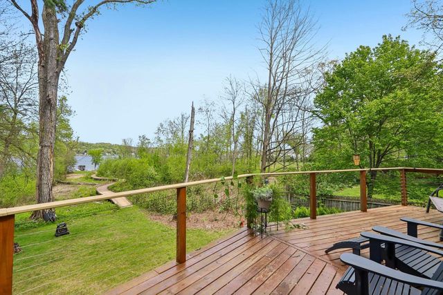 W10582 County Road V, Poynette, WI 53955