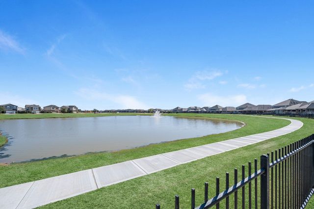 5126 Avondale Rise Street, Katy, TX 77493