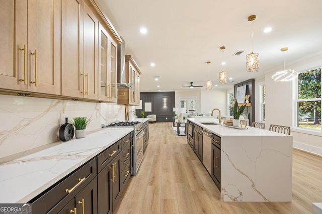 1755 SNAPFINGER Road, Decatur, GA 30032