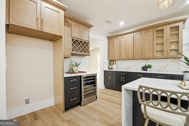 1755 SNAPFINGER Road, Decatur, GA 30032